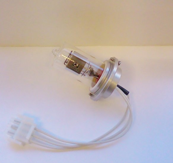 Agilent Compatible Deuterium (D2) Detector Lamp for 1100 VWD Detectors, Long life 2000 hour bulb - Comparable to OEM G1314-60100, G1314-60101, 2140-0585 - Click Image to Close